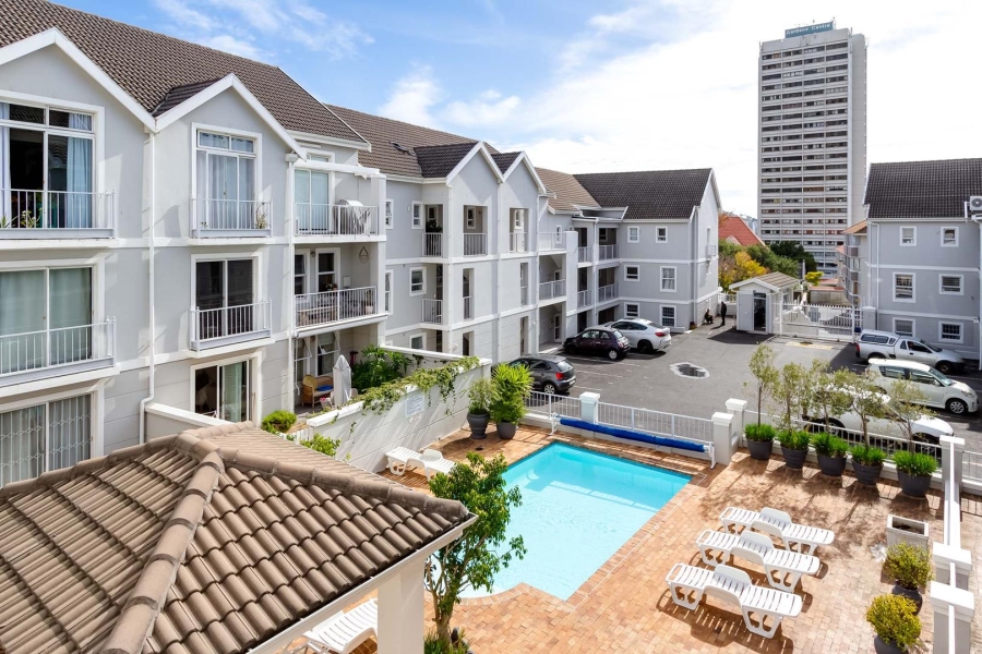2 Bedroom Property for Sale in Oranjezicht Western Cape